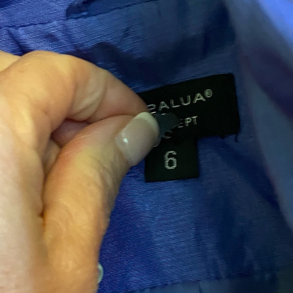 Vibrant Kapalua windbreaker 🌬️ - Picture 3 of 10